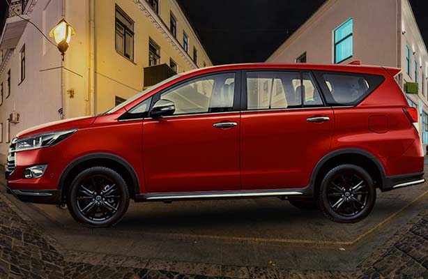 Harga dan Spesifikasi Mobil Toyota New Venturer  Terbaru 2019