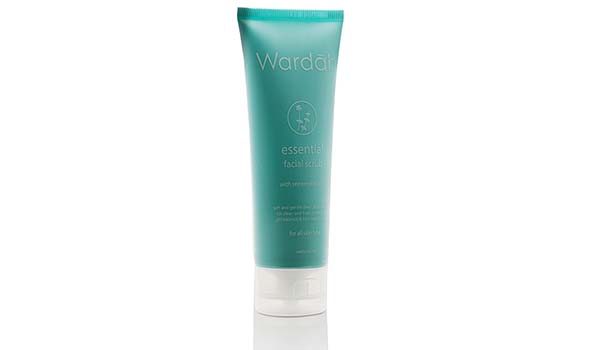 Wardah Essential Facial Scrub
